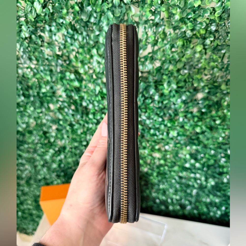 Louis Vuitton Black Monogram Coussin Zipped Lambskin Leather Wallet - Picture 7 of 10